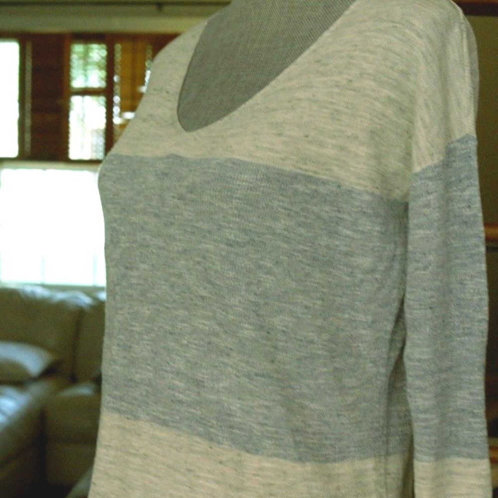 Ann Taylor Top - Light Pullover Sweater